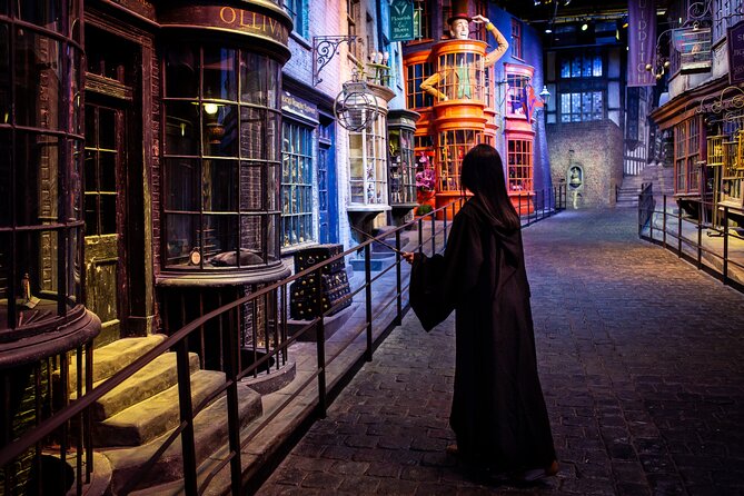 The Making of Harry Potter: Warner Bros. Studio Tour & Transfers - Diagon Alley, Platform 9¾, and Photo Stops
