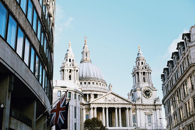 The Old City of London - Exclusive Guided Walking Tour - St. Paul’s Cathedral and the city skyline