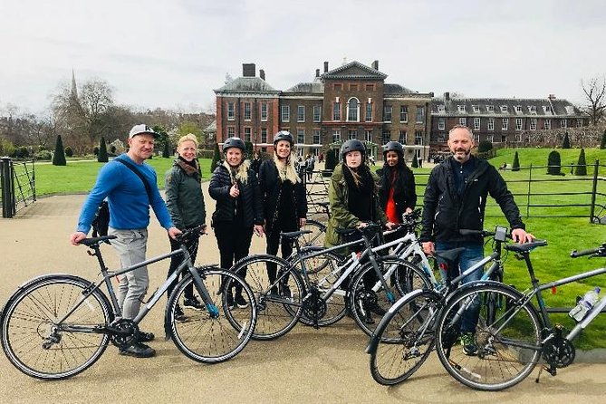 The Royal Express - 2.5 hour - Why this bike tour works well in London