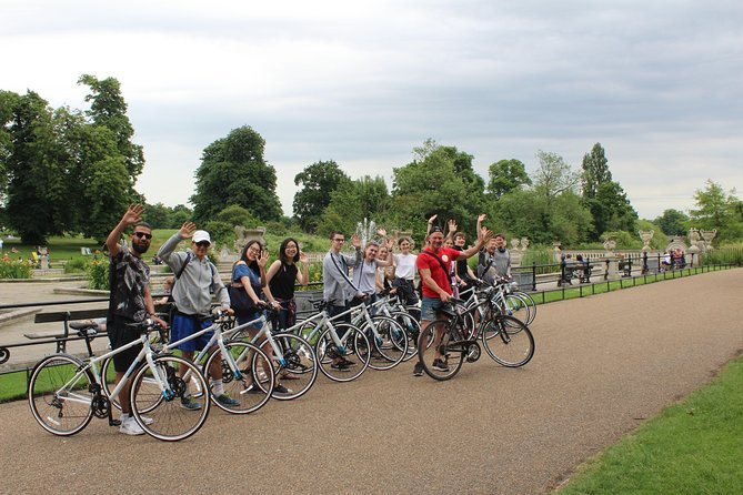 The Royal Express - 2.5 hour - Buckingham Palace and the opening royal sights