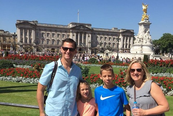 The Ultimate 6-hour Private Tour of London in an Iconic Black Cab - Buckingham Palace and the royal quarter