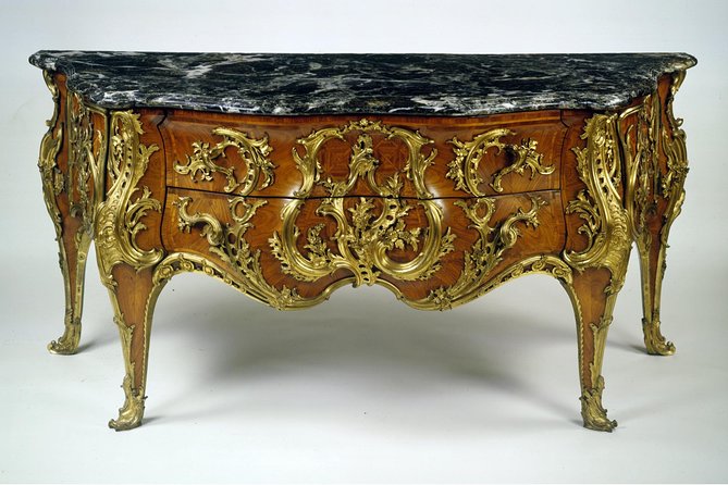 The Wallace Collection London Private Guided Tour - 3 hour - Ceramics and furniture for a closer look
