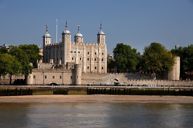 Tower of London and Crown Jewels Exhibition Ticket - How much time and money should you allow?