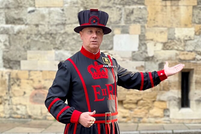 Tower of London Early Access, Opening Ceremony and Royal London - The opening ceremony and the Chief Beefeater