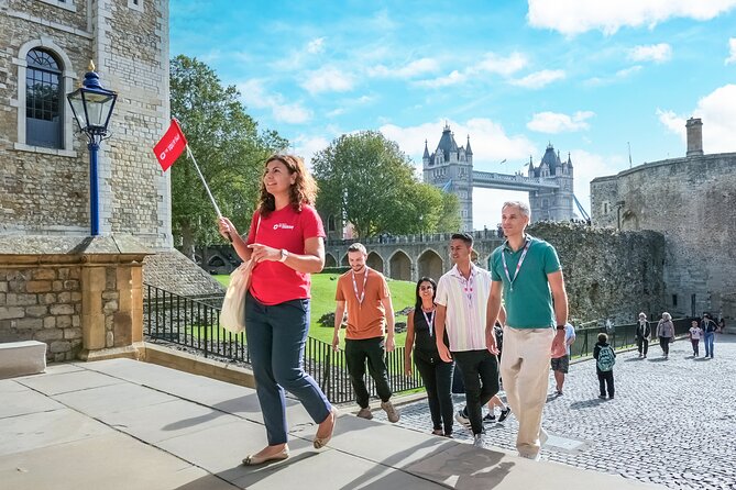 Tower of London: Guided Tour with Thames River Cruise - Meeting near Tower Place West
