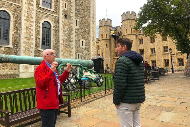 Tower of London: Opening Ceremony & Early Crown Jewels Access - Reaching the Crown Jewels before the crush