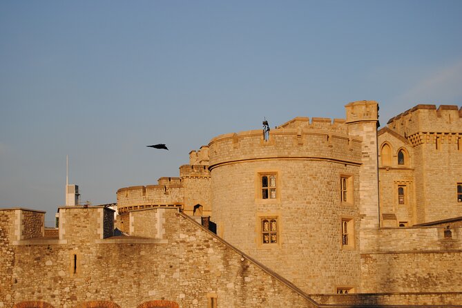 Tower of London Private Guided Tour - The Crown Jewels and the tour’s brightest moment