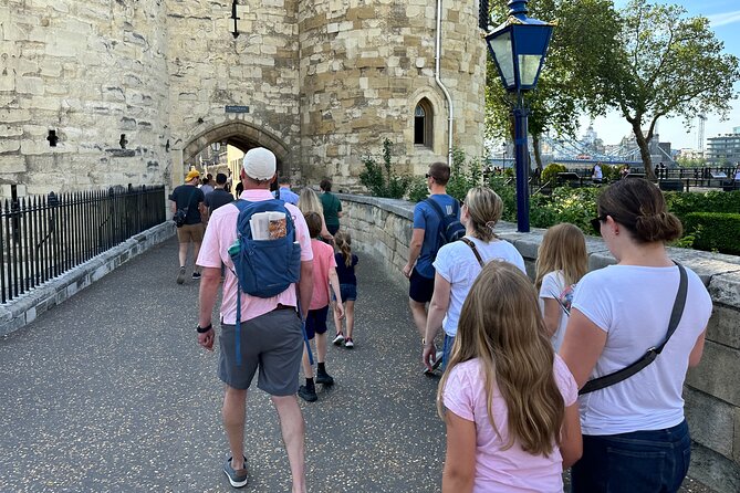 Tower of London Private Tour with Blue Badge Guide - The White Tower and the fortress heart