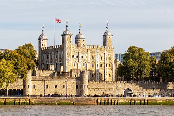 Tower of London Private Walking Tour - The Crown Jewels and the power of royal symbols