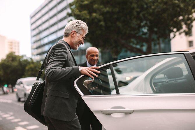 Transfer from London Stansted Airport to Central London - Who should book this airport ride?