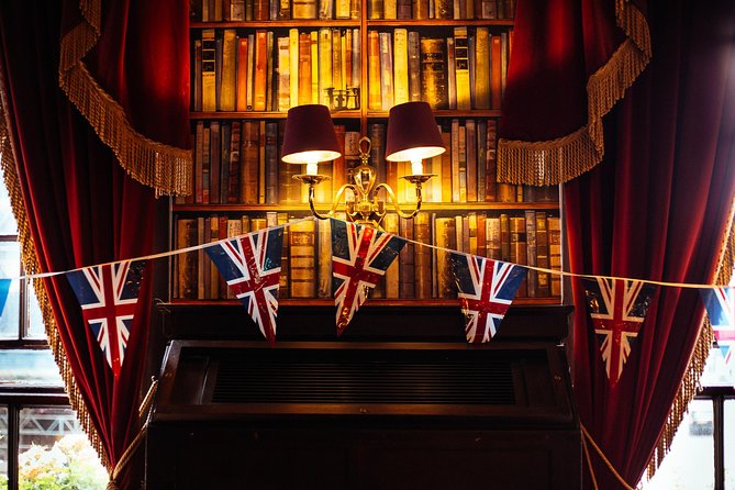 Treasures of London: The Royal Family Private Tour - Soho adds the city’s less formal side