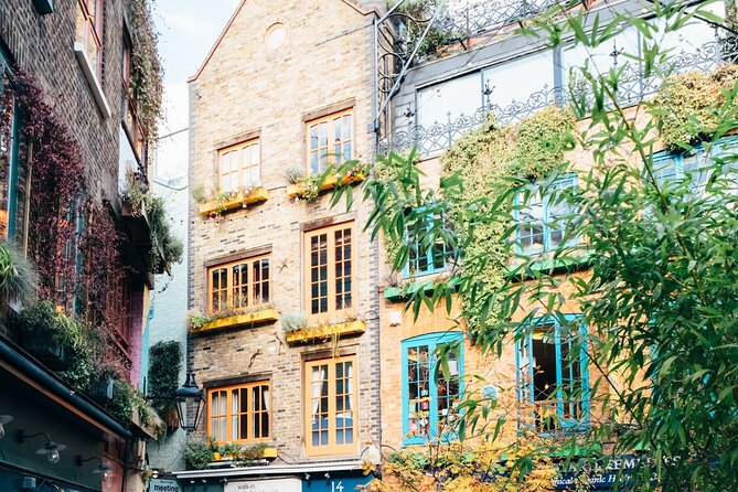 Ultimate Guided Tour of London - Soho in 15 Minutes: The Route’s Most Characterful Stop