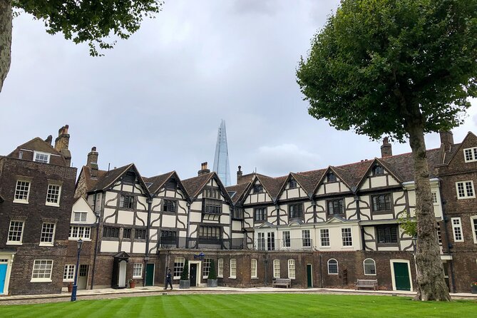 Ultimate Royal London: Tower of London & City of Westminster Tour - Walking through Westminster and the royal route