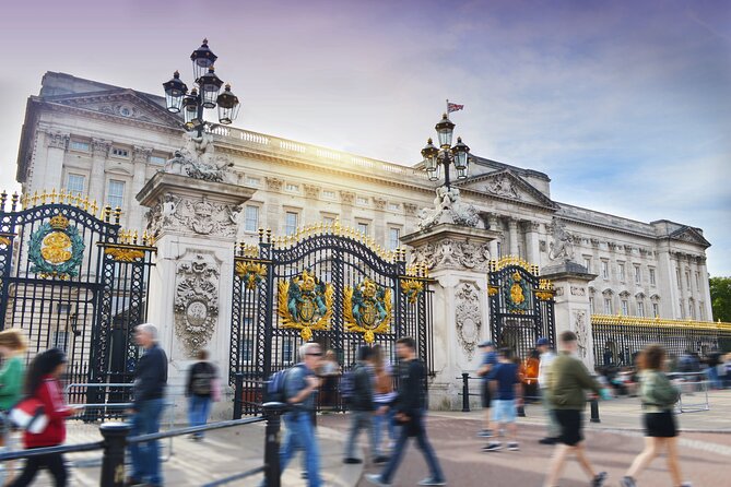 Ultimate Royal London: Tower of London & City of Westminster Tour - The guides are the biggest part of the value