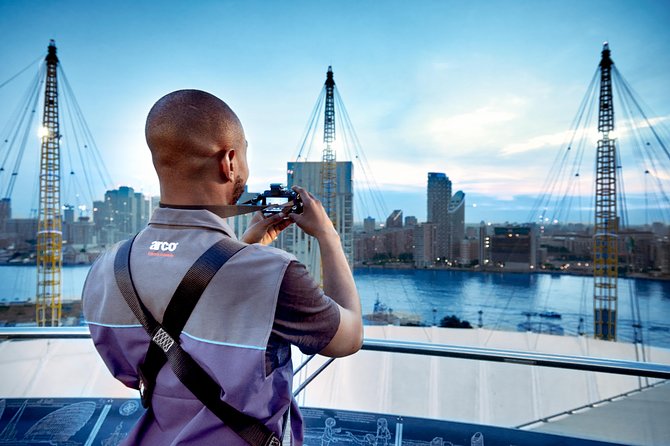 Up at The O2: Daytime Climb with Guided Tour with Panoramic Views - Guides who make the difference