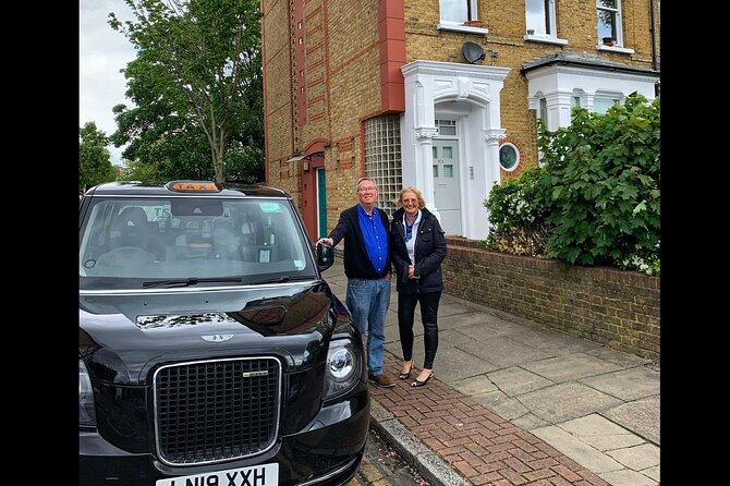 Villains and Gangsters of London Private Taxi Tour - Coffee, pie and mash, or a riverside drink