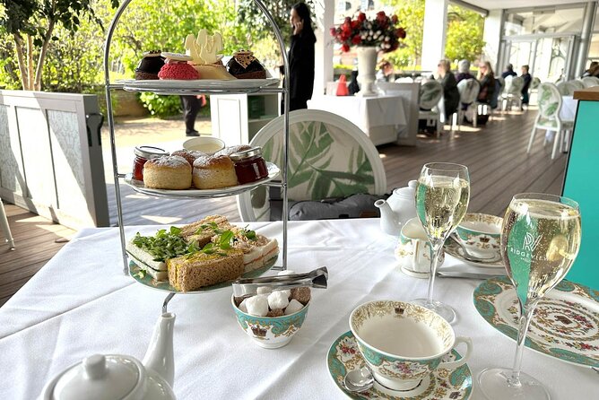 VIP Kensington Palace Gardens Tour & Royal Tea Crown Experience - The guides are a major part of the day