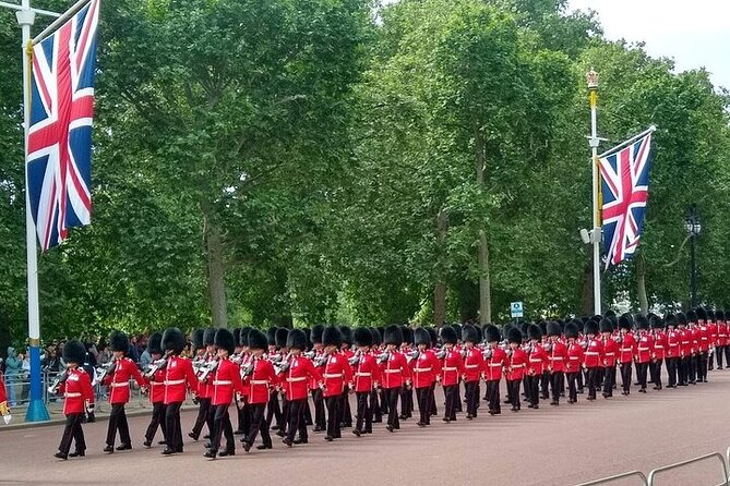 Visit Westminster Abbey & Churchill War Rooms & Westminster Tour - Buckingham Palace and the Royal Mall