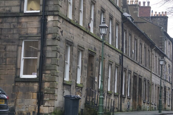 Walking tour of Lancaster - Execution Slavery Industry - Market Street and two royal prices