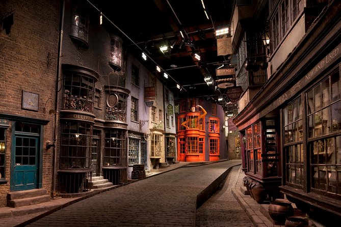 Warner Bros Studio Tour London - The Making of Harry Potter with Hotel Pick-up - Key points before you book