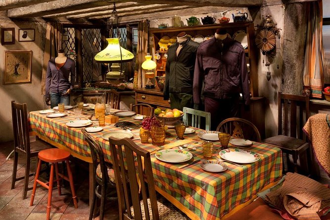 Warner Bros Studio Tour London - The Making of Harry Potter with Hotel Pick-up - Leaving central London at 8:30 am