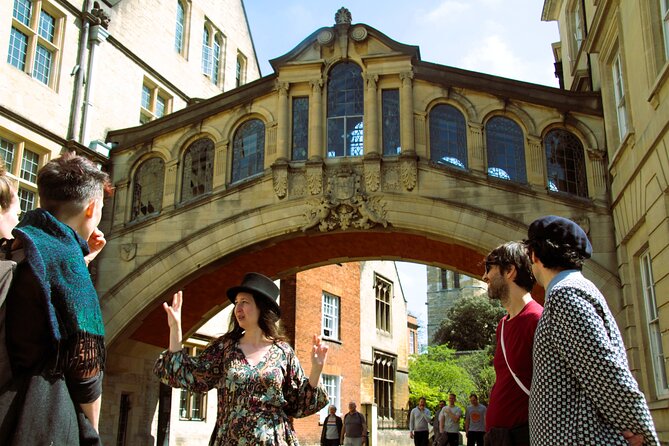 Welcome to Oxford: 2hr private Oxford walking tour - New College and the flexible college visit