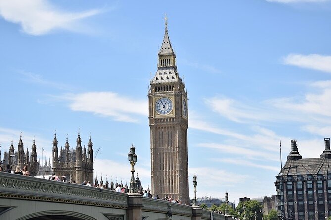 Westminster: Royal London 3-Hour Private Guided Walking Tour - St James’s Palace and the royal succession