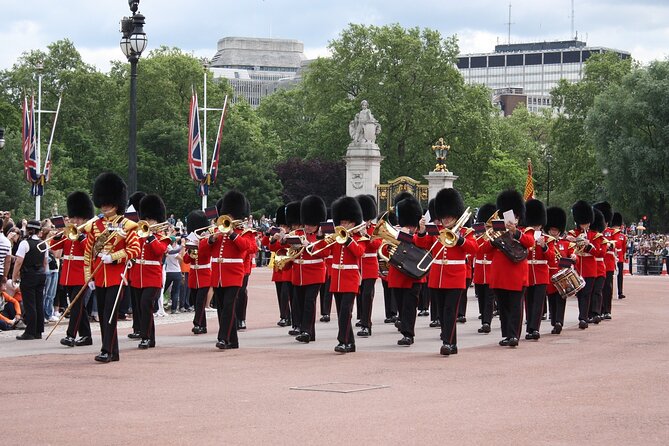 Westminster Small Group Guided Tour with Changing of the Guard - Covent Garden starts with opera, shops, and old London