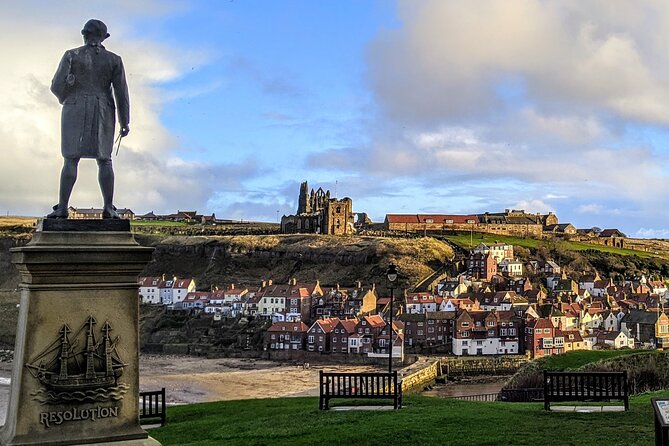 Whitby, Robin Hood's Bay and the Moors from York - Two hours to make sense of Whitby