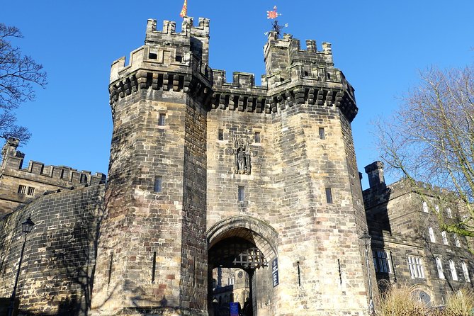 Windermere & Lake District Tour from Manchester Including Cruise - Setting off from Manchester at 8:30 a.m.