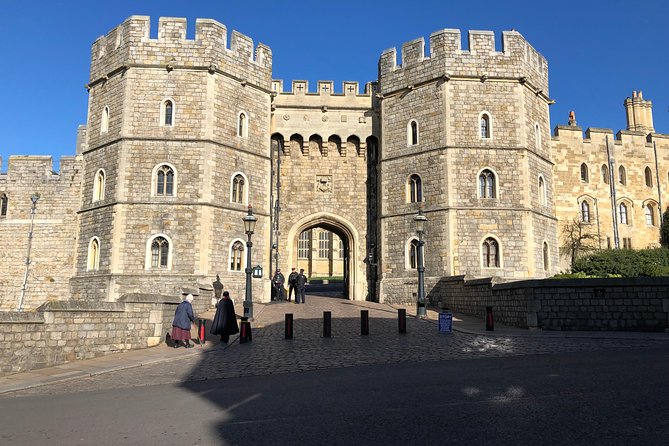 Windsor Castle and Eton College Private Car with Driver Guide - Timing, cancellation, and planning tips