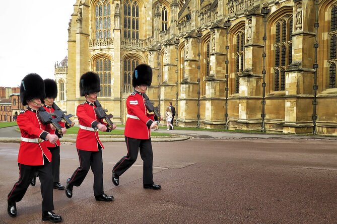 Windsor Castle Half Day Trip from London by Luxury Coach - Meeting at Earl’s Court and boarding the coach
