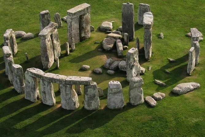 Windsor Castle, Stonehenge & Salisbury Cathedral Guided Tour - Returning near Gloucester Road