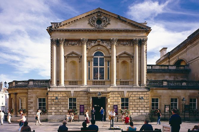 Windsor Castle, Stonehenge & Salisbury Cathedral Guided Tour - Who should book this tour