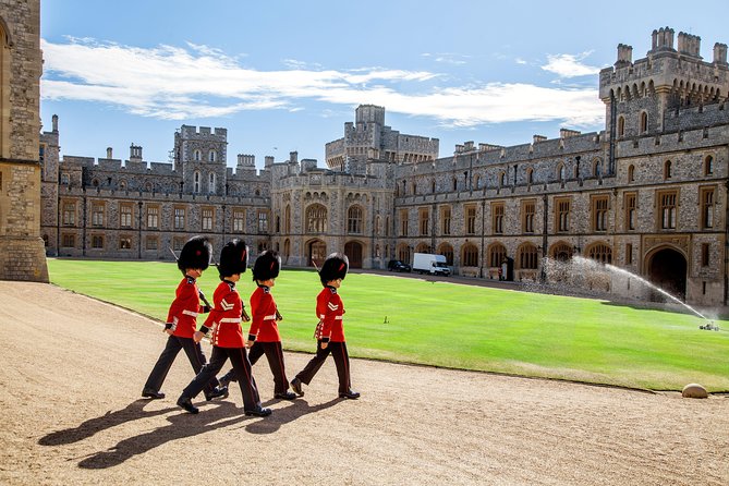 Windsor Castle Tour from London with Optional Lunch or London Eye - Leaving London from Victoria Coach Station
