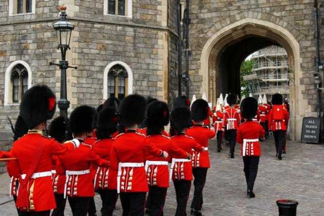 Windsor Castle Tour from London with Transportation & Audio Guide - The State Apartments and royal treasures