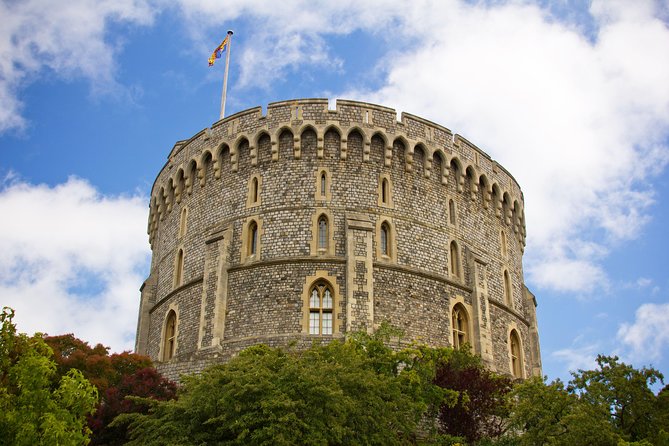 Windsor Castle Tour from London with Transportation & Audio Guide - Queen Mary’s Dolls’ House is tiny, but not a throwaway sight
