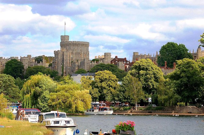 Windsor, Stonehenge and Bath Day Trip from London Spanish - What this London day trip is really trying to do