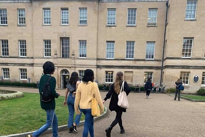 Women and Queer Histories Tour - by Uncomfortable Oxford™ - Somerville College and women entering the university
