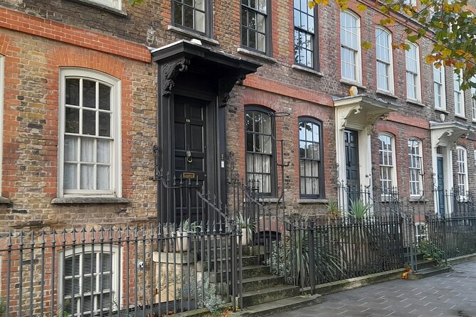Women of Whitechapel 2 hour Walking Tour - Brick Lane: migration, work, and quiet revolutions