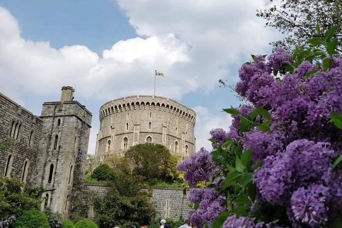 Wonderful Windsor Black Taxi Tour London - Leaving central London for Windsor