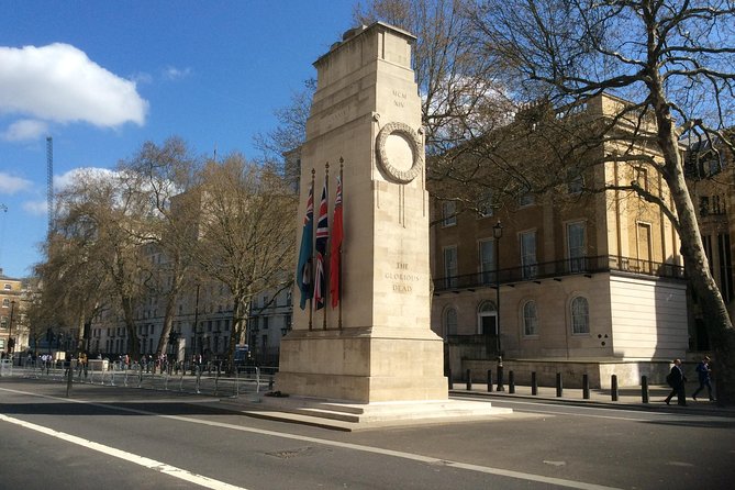 WW2 London Blitz Private Tour - West Smithfield brings the bombing story to an end