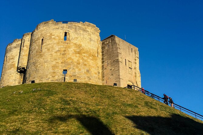 York 3-Hour Photography Walking Tour - Lendal Bridge and the final photography stop