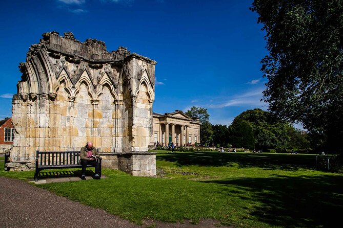York 3-Hour Photography Walking Tour - York Minster: grand stonework and changing angles