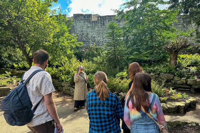 York Historical Gems Tour & A Taste of York Chocolate - St Leonard’s Place and Duncombe Place