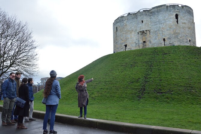 York Saints and Sinners Private Walking Tour - Clifford’s Tower and the famous highwayman
