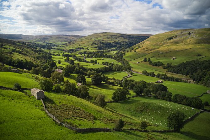 Yorkshire Dales Tour from York - Wensleydale Creamery and the cheese question